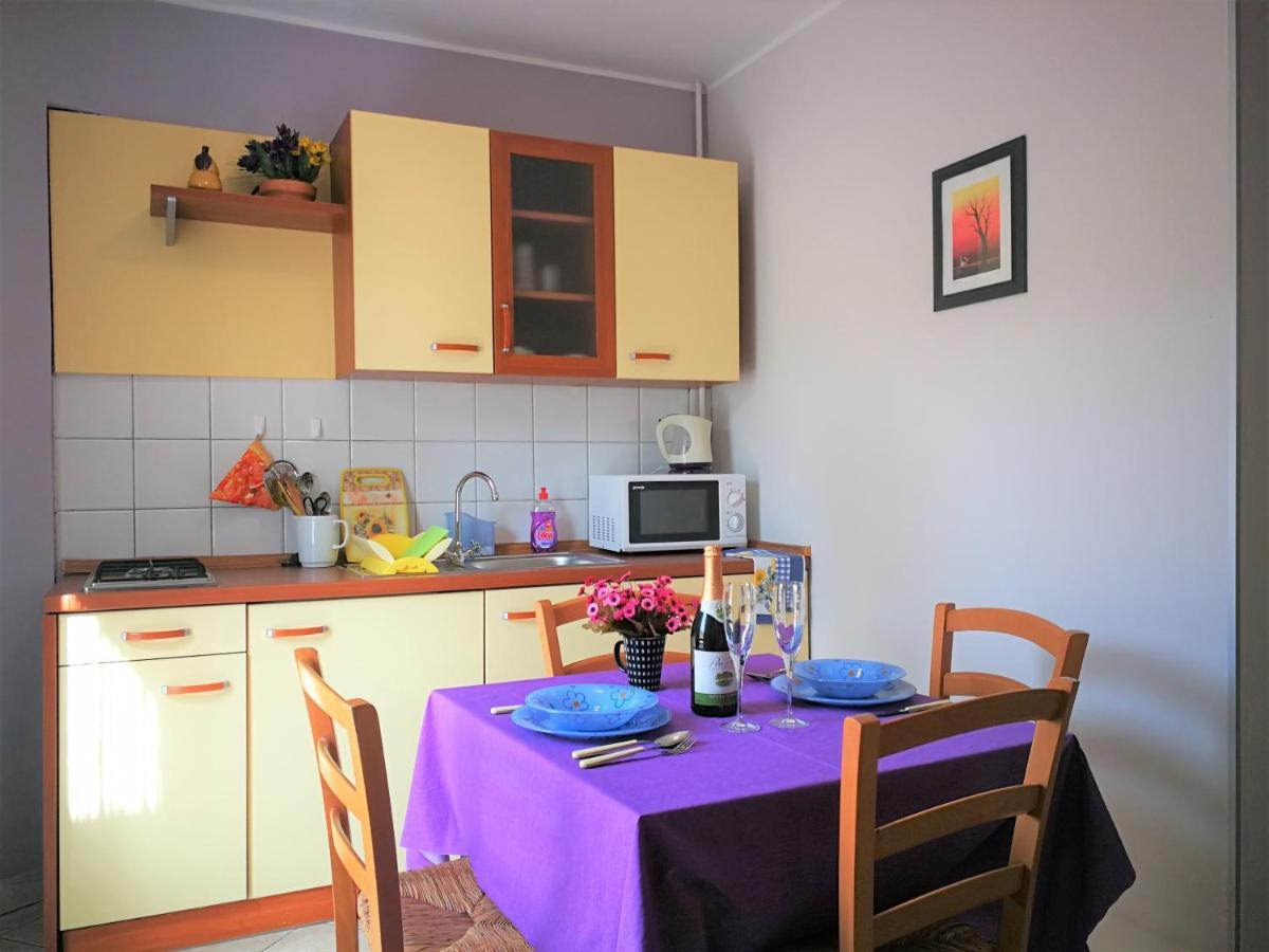 Apartments Bilic With Garden & Swimming Pool - 50M From The Beach Пиешчана Увала Екстериор снимка